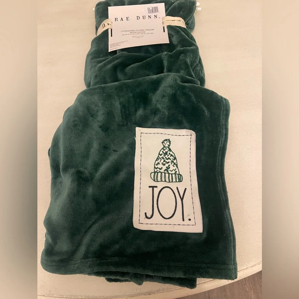 NWT Rae Dunn Joy‎ Oversized plush Christmas Throw Blanket